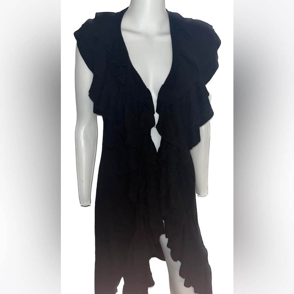 Womens NWT Romeo& Juliet couture size S sweater